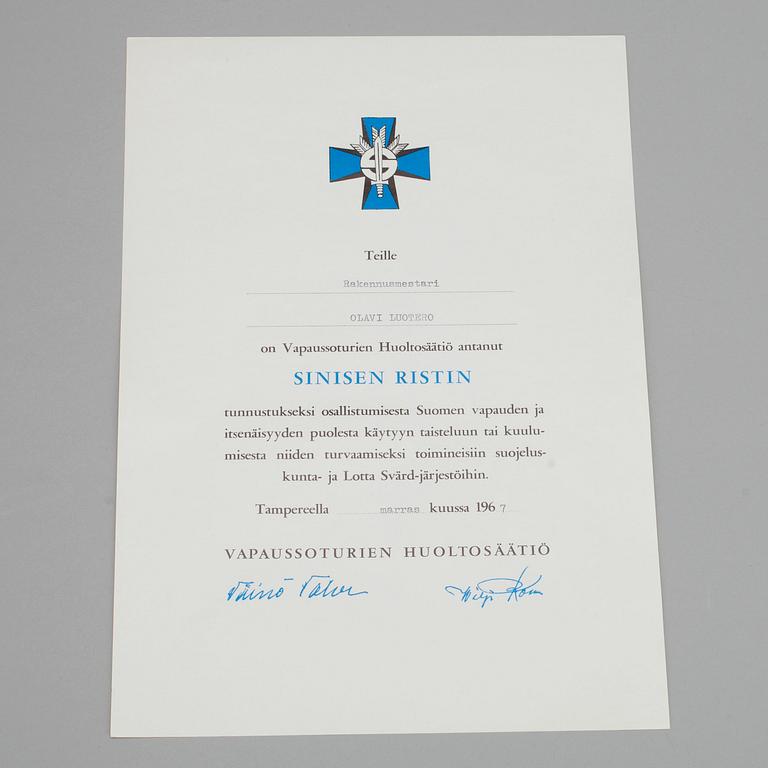 PARTI MEDALJER, ca 40 st, DIPLOM och UTMÄRKELSER, 15 st, Finland 1940-tal.