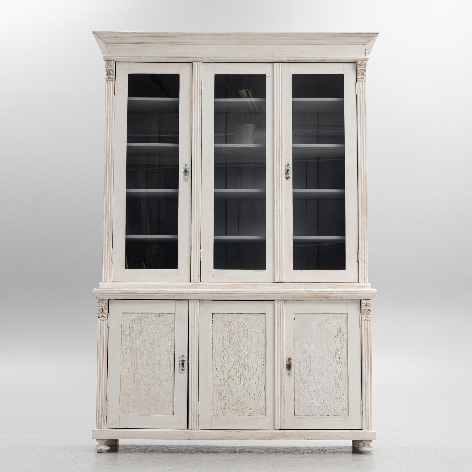 Bookcabinet, circa 1900.