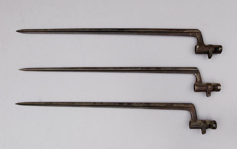 BAJONETTER, 3 st, 1800-/1900-tal.