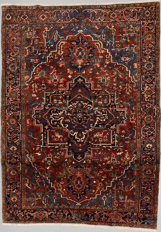 MATTA, semiantik, Heriz, ca 327x236.