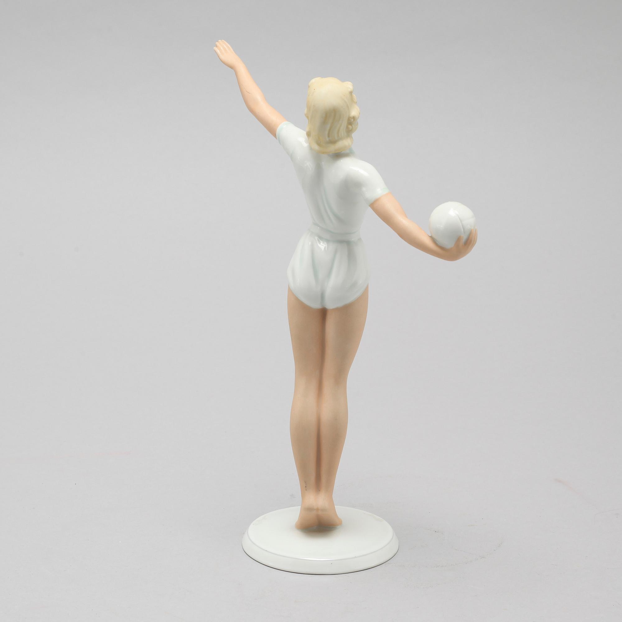 A porcelain figurine by Schaubach Kunst, Germany, 1926-1953.