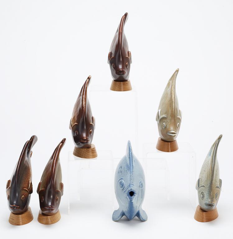 A set of seven Gunnar Nylund stoneware figures of flatfishes, Rörstrand.