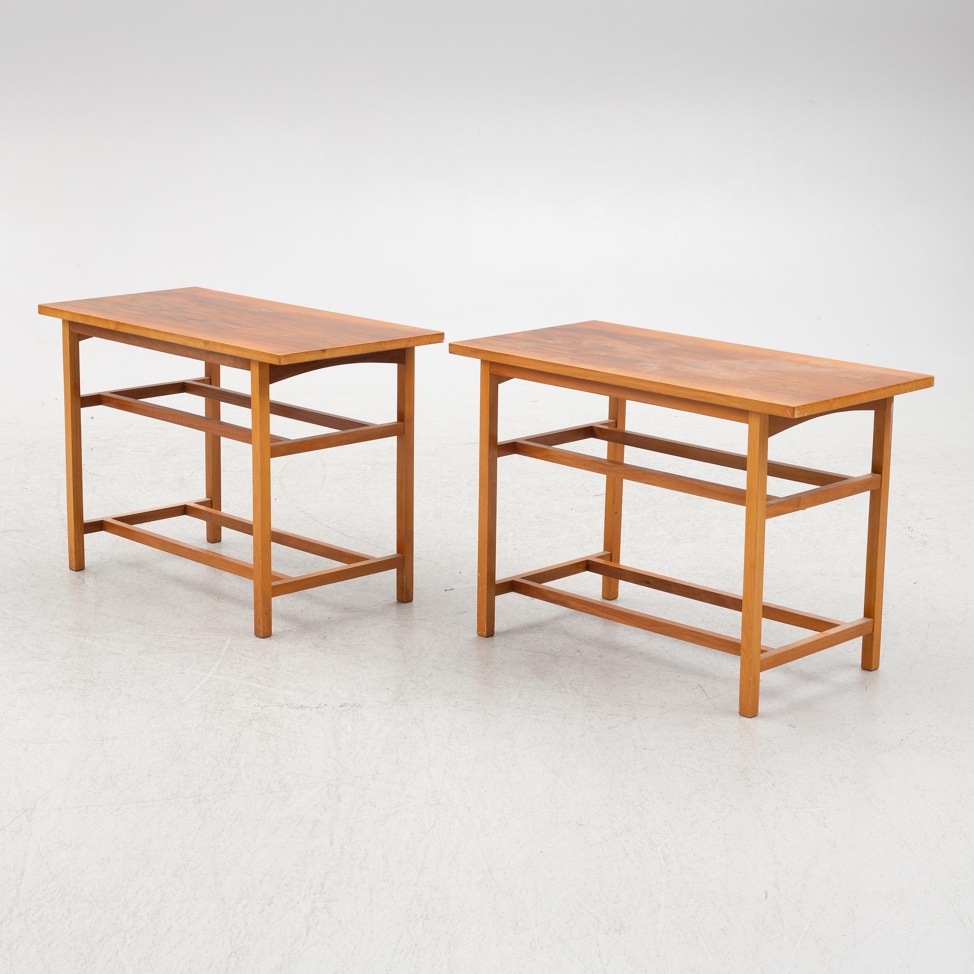 Sidobord ett par, 1900-talets andra hälft.