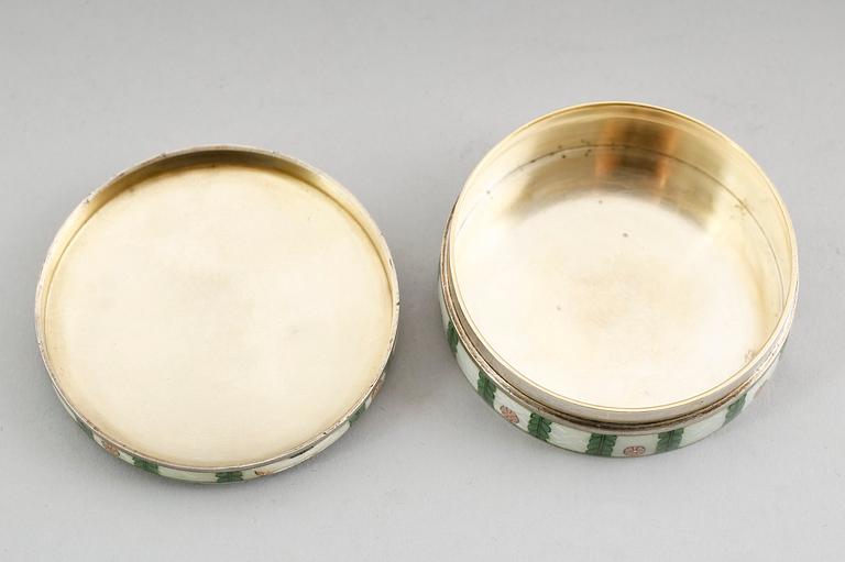 LOCKDOSA, förgyllt silver, svenska importstämplar, 1900-talets första hälft.