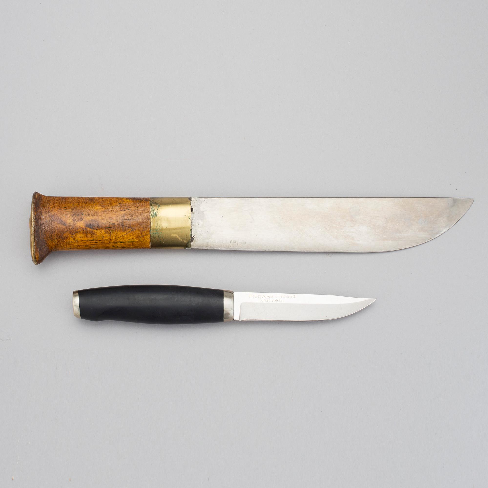 Two Finnish 20h Century knives, including a Fiskars Puukko-Knife.