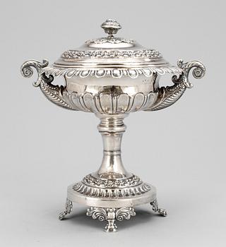 42. SOCKERSKÅL MED LOCK, silver. Jakob Engelberth Torsk, Stockholm 1837.