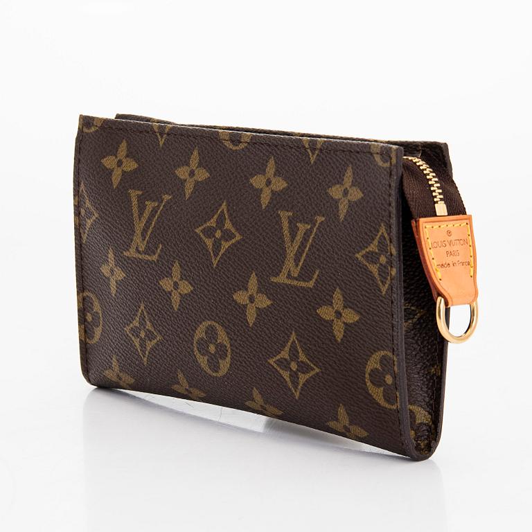 Louis Vuitton, a Monogram Canvas 'Petit Bucket' bag with pochette.