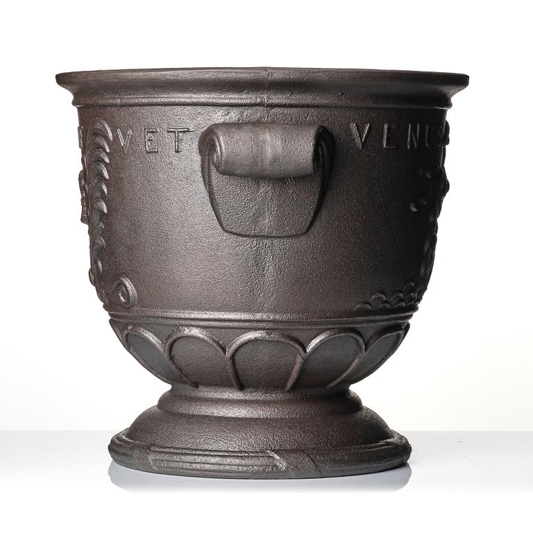 Ivar Johnsson, a "Venus" cast iron urn, Näfveqvarns bruk, Swedish Grace.