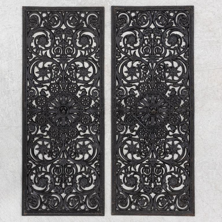 Dekorelement, ett par, tidigt 1900-tal.