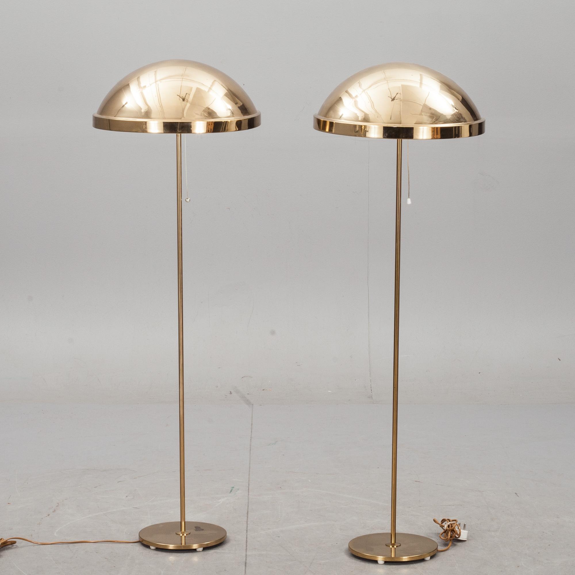 GOLVLAMPOR, ett par, Bergboms.