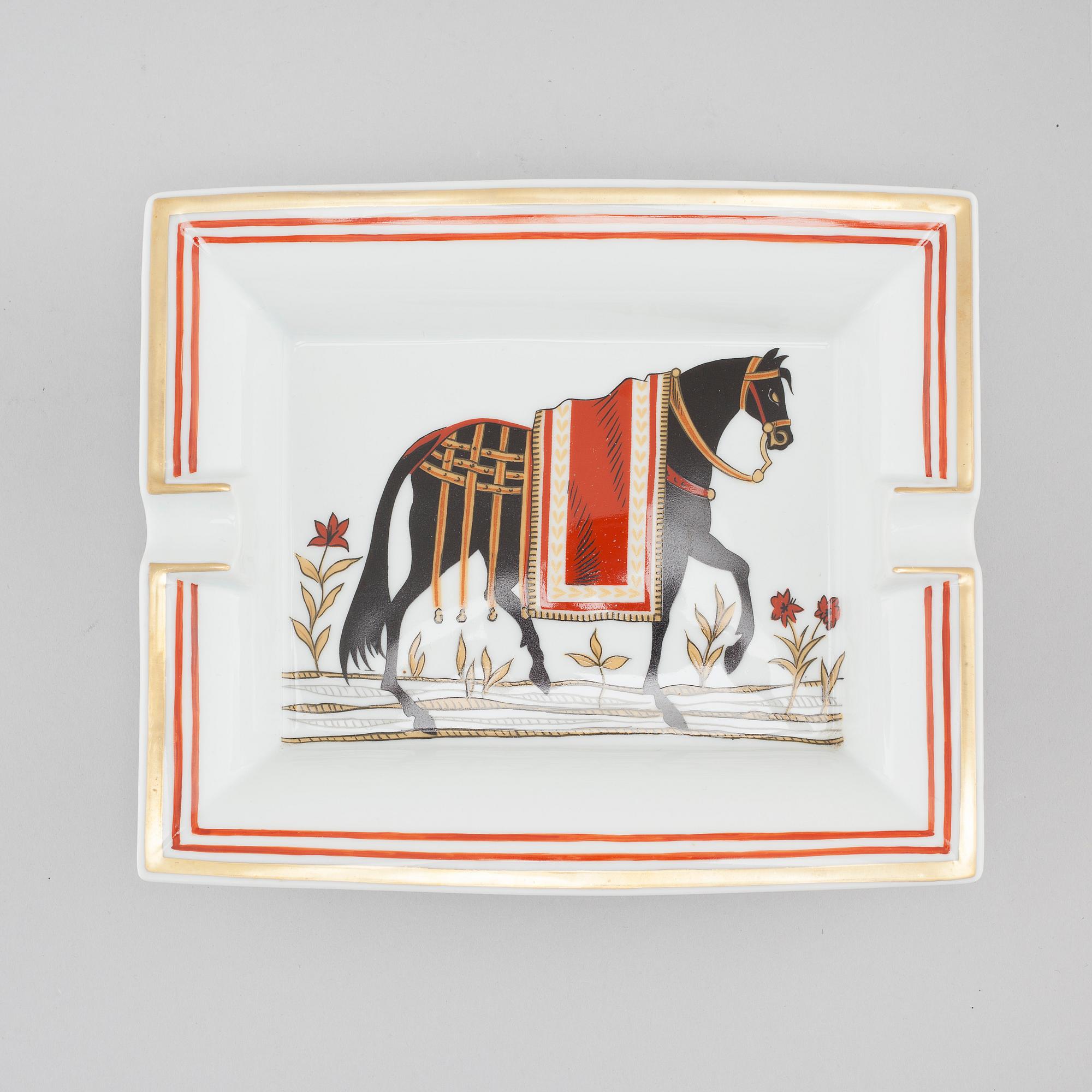 HERMÈS,.