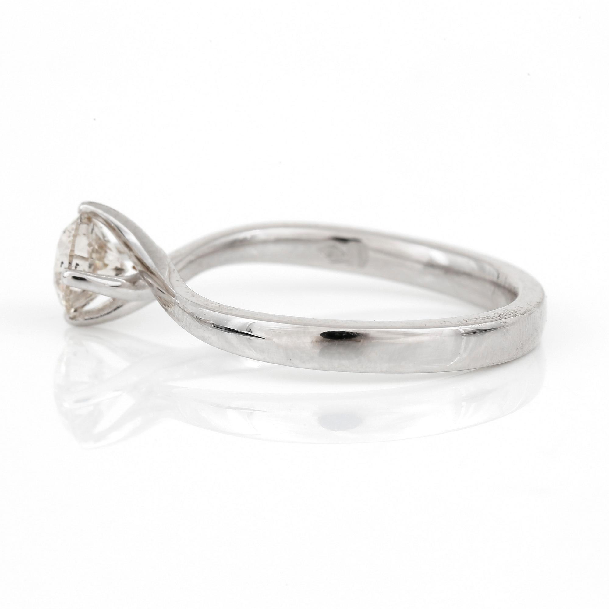 RING, med briljantslipad diamant, ca 0,60 ct.
