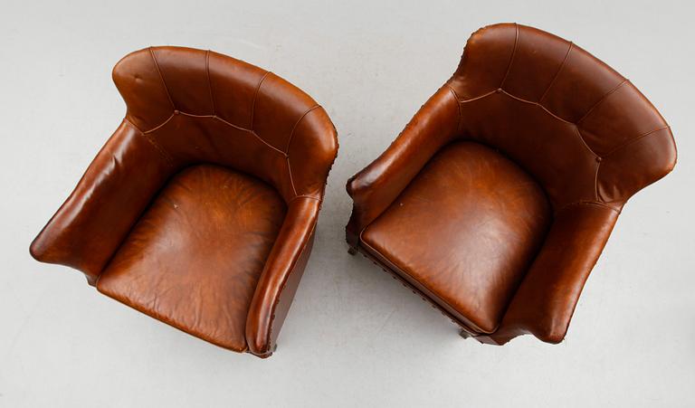 FÅTÖLJER, 1 par, 1900-talets första hälft.