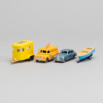 LESNEY MATCHBOX SERIES, 4 st, bland annat Bedford Evening News Van RW 42A-2.