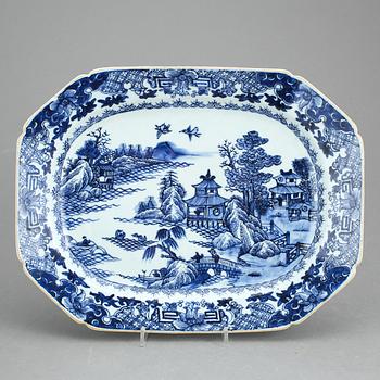 STEKFAT, porslin, Kina, 1700-tal.