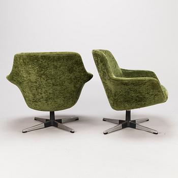OLLI MANNERMAA, A PAIR OF ARMCHAIRS, "Vista", manufacturer Martela, 1970s.