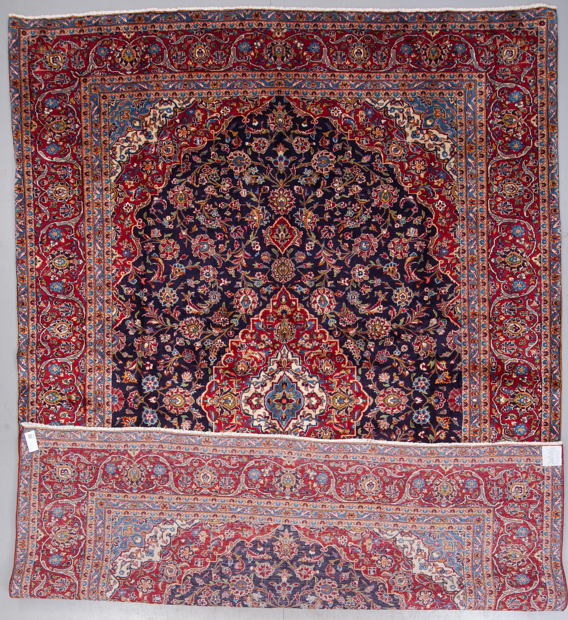 MATTA, Kashan, 1900-talets slut, ca 393x283 cm.