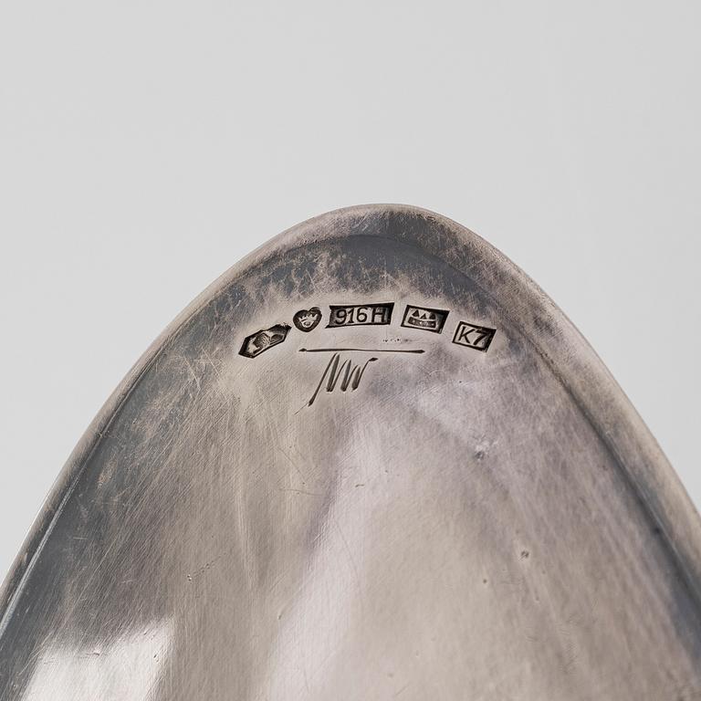 Tapio Wirkkala, A silver dish, TW114, marked TW, Hopeakeskus, Hämeenlinna 1963. Design year 1956.