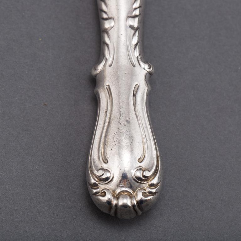 Matknivar, 10 st, silver, modell Prins Albert, G Möllenborg, Stockholm omkring 1860.