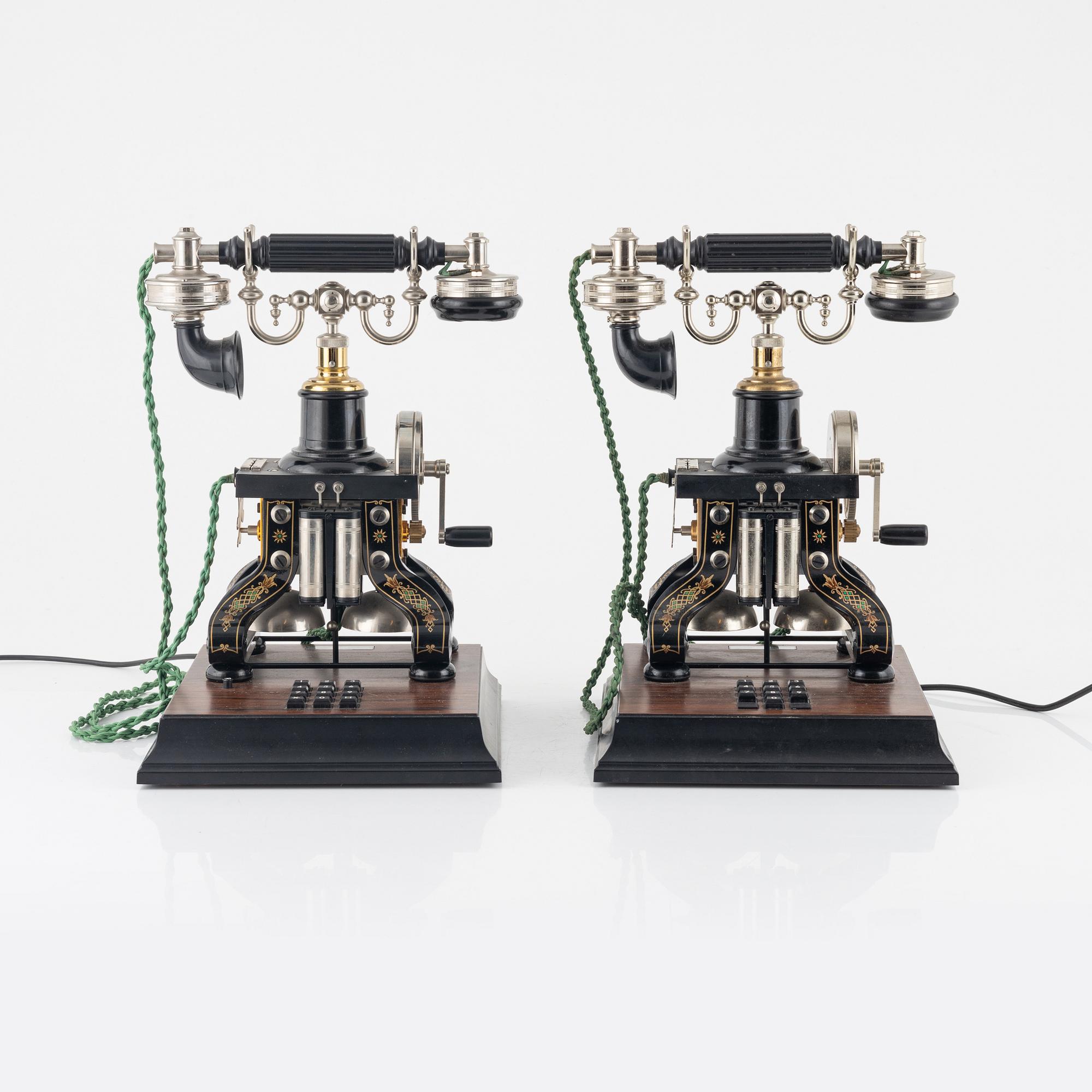 Telefoner, 2 st LM Eriksson, 1900-talets andra hälft.