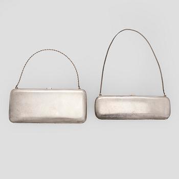 A set of two silver evening cases, A. Feltmarsch, Hanko, 1921 ja Karl Viktor Öberg, Hanko, 1925.