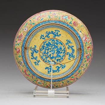 An enamel on copper dish, Qing dynasty 18th century.