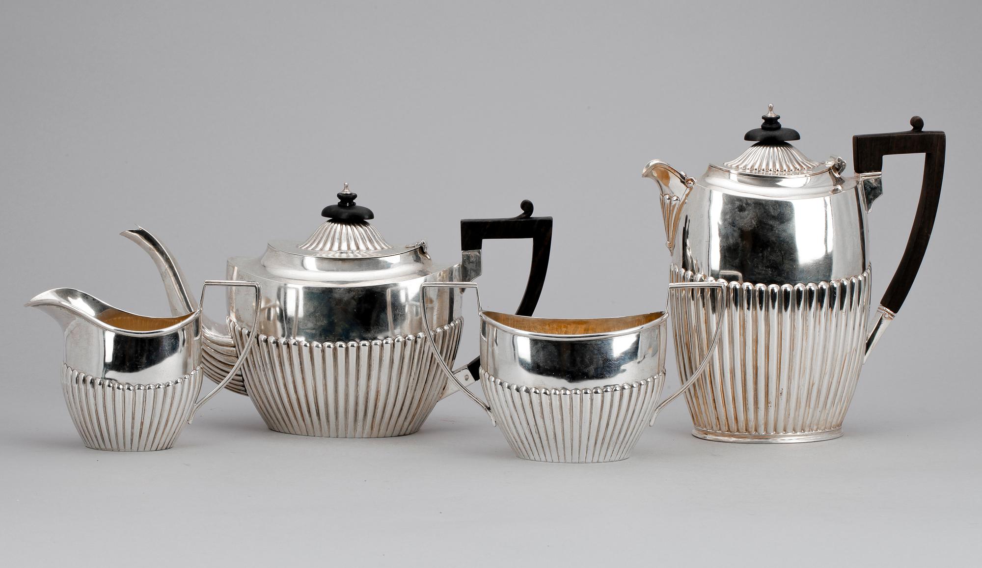 KAFFE- OCH TESERVIS, silver, bl a Birmingham och Sheffield, England, 1800-talets slut.