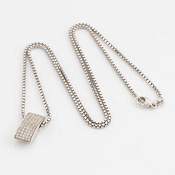 White gold and brilliant cut diamond necklace.