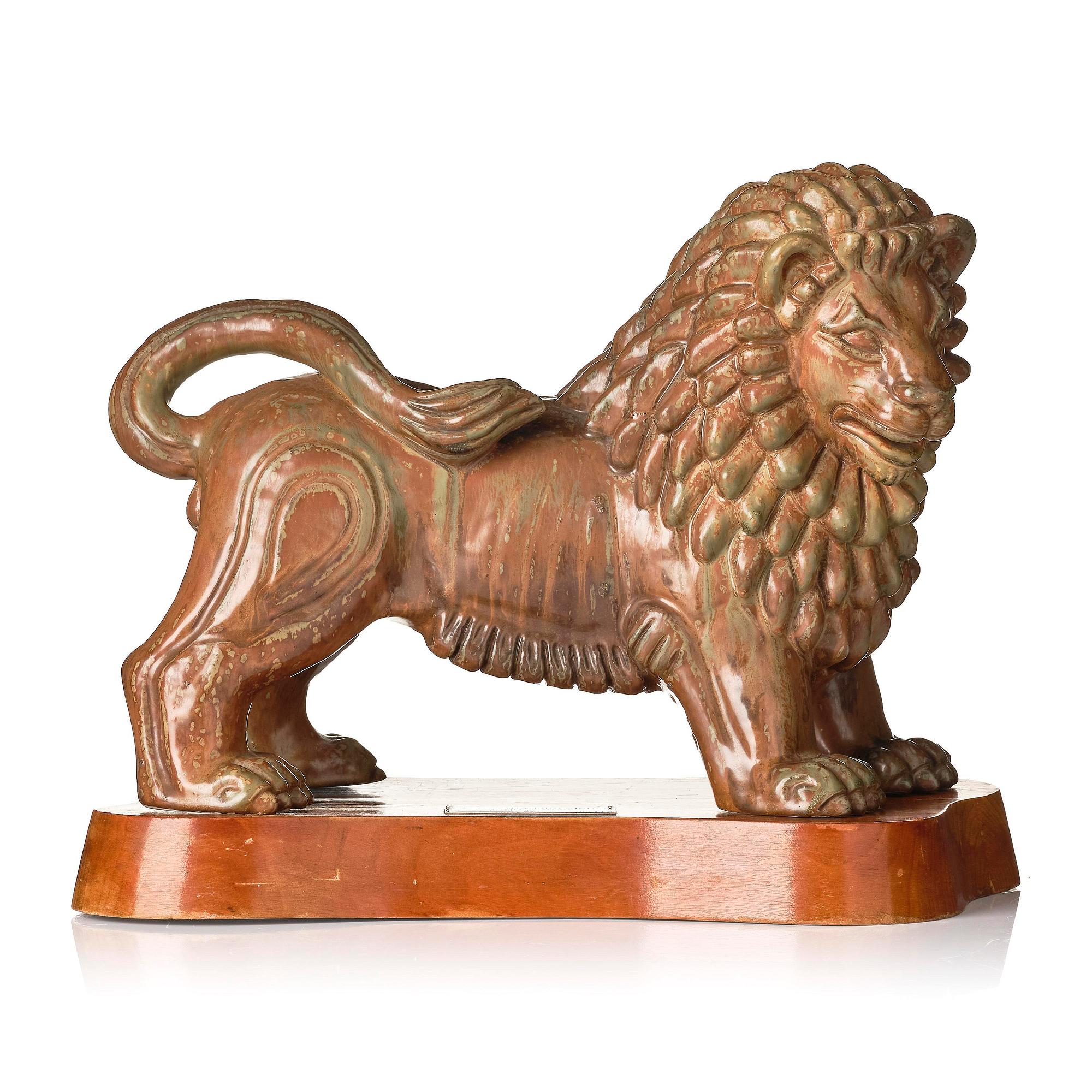 Gunnar Nylund, a unique sculpture of a lion, Rörstrand 1950s.