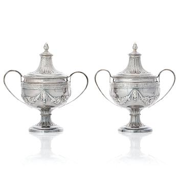 179. A pair of Swedish Gustavian silver sugar-bowls, mark of Johan Malmstedt, Gothenburg 1786.