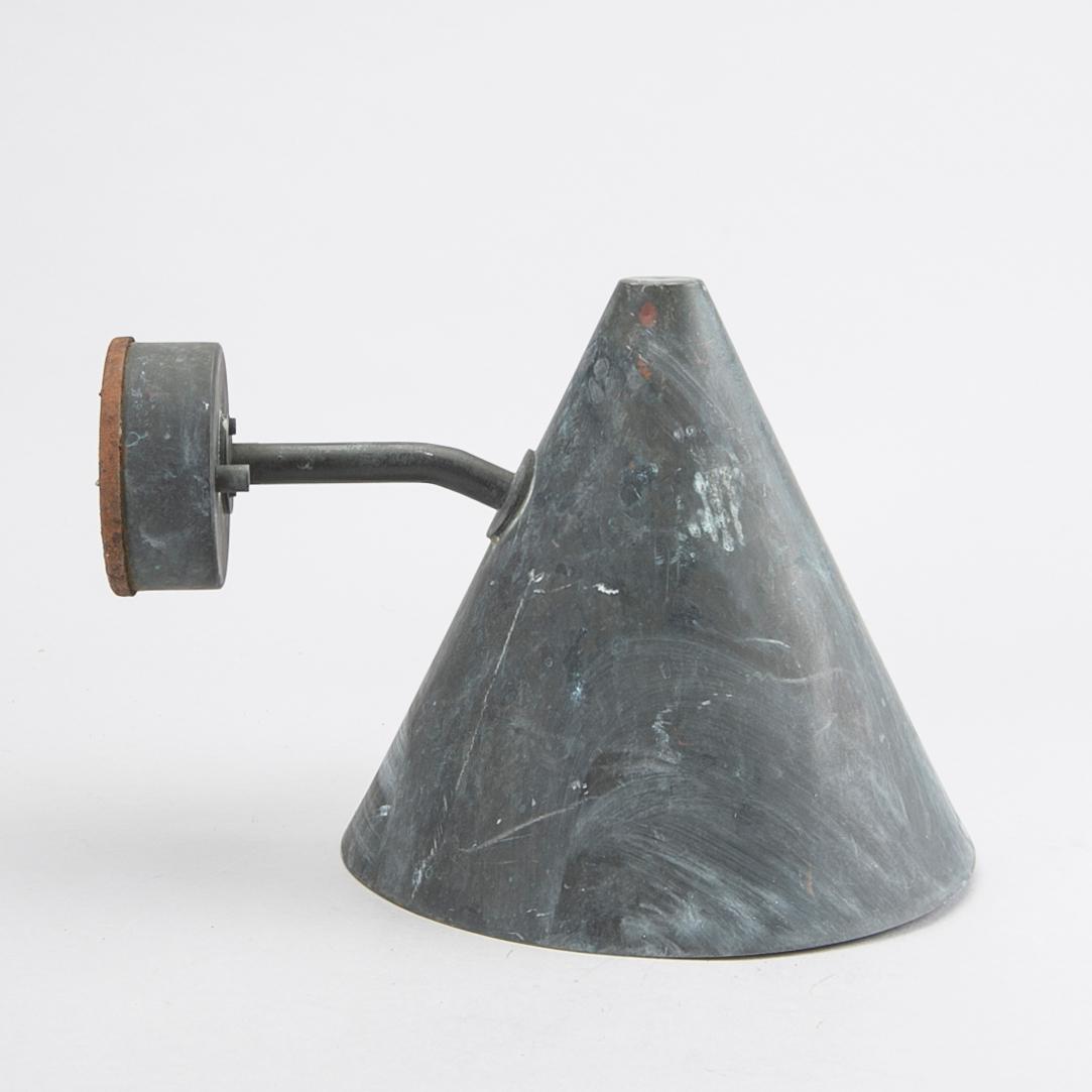 HANS-AGNE JAKOBSSON, vägglampa,"Tratten", Markaryd 1900-talets senare del.