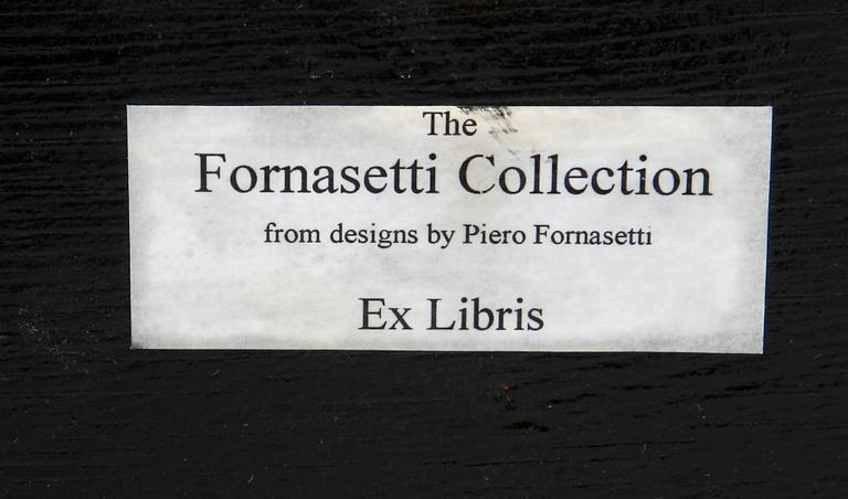 BYRÅ, med Fornasettitapet, 1900-tal, etikettmärkt.