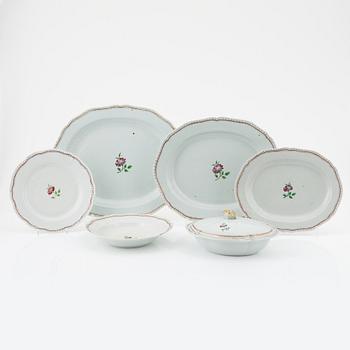 A Chinese Export dinner service, Qing dynasty, Qianlong (1736-95). (51 pieces).