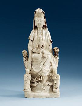 1509. A blanc de chine figure of Guanyin, Qing dynasty, Kangxi (1662-1722).