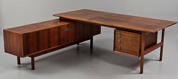 SKRIVBORD, Arne Vodder, Sibast, Danmark, 1900-talets tredje kvartal.