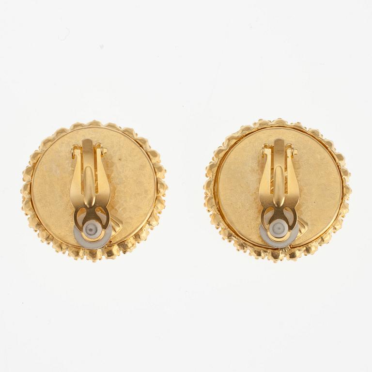 PUKUKORUJA, Karl Lagerfeld.