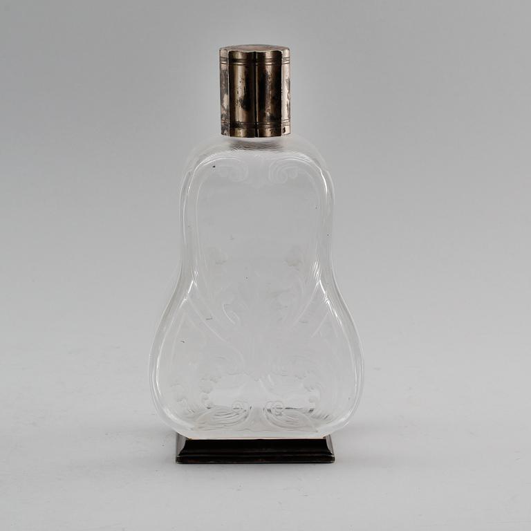 KARAFF, glas med silverbeslag, Frankrike, 1900-talets första hälft.