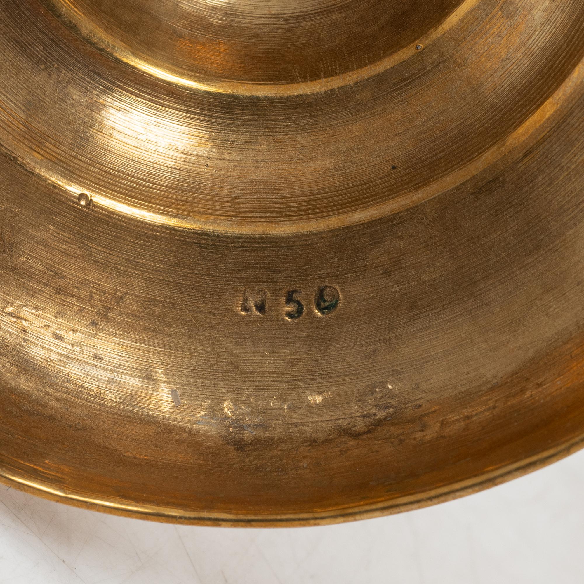 Ljusstakar, 2 par, sent 1800-tal/1900-tal samt 1900-tal.