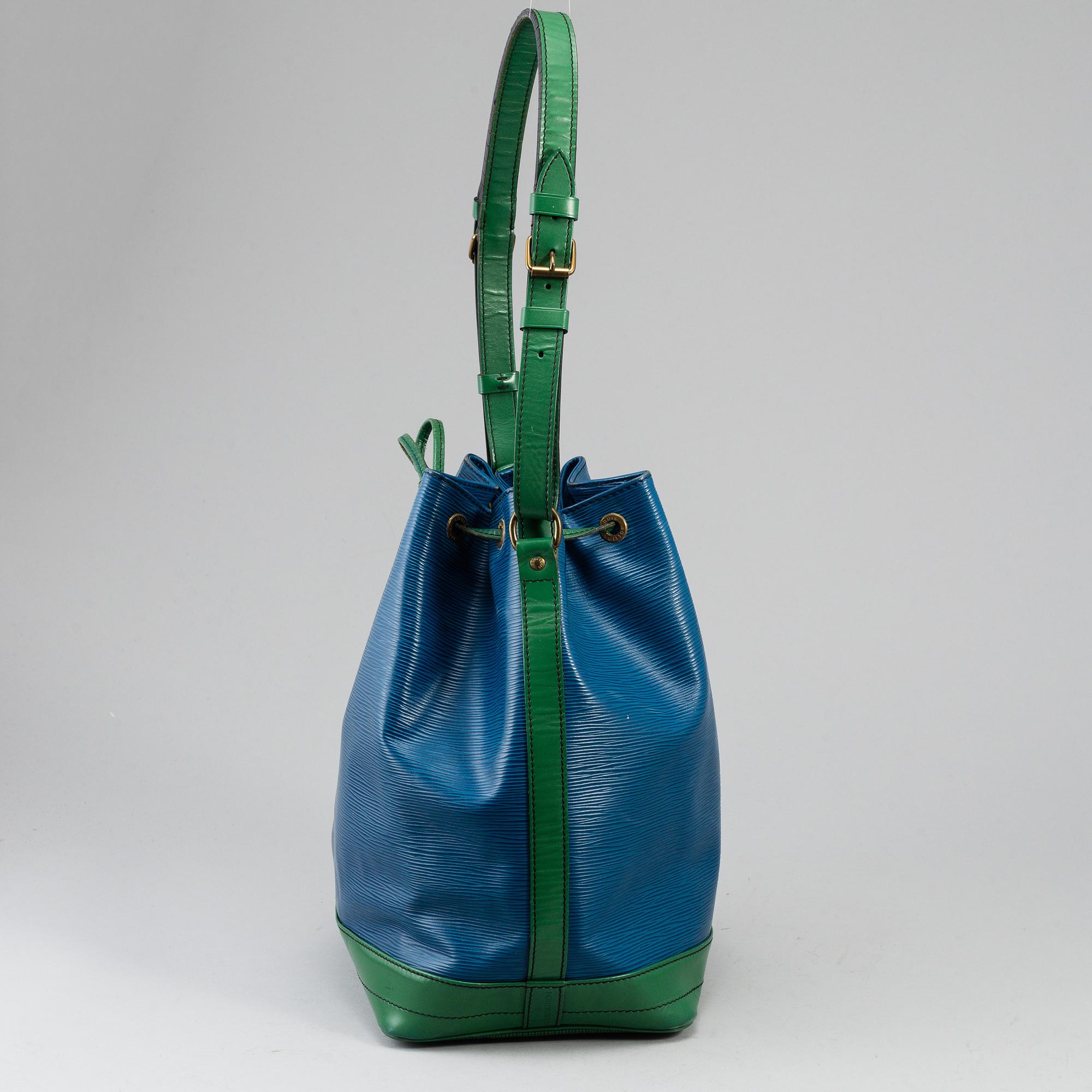 LOUIS VUITTON, 'Epi Bicolor Noé'.