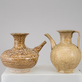 Two kendi pots, South East Asia, 16th Century.