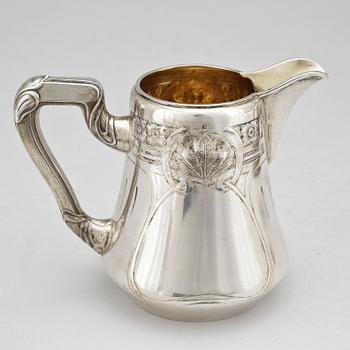 PARTI SERVISDELAR, 3 + 1 delar, silver, bl a CG Hallbergs Guldsmeds AB, Stockholm, 1912. Totalvikt ca 1309 g.