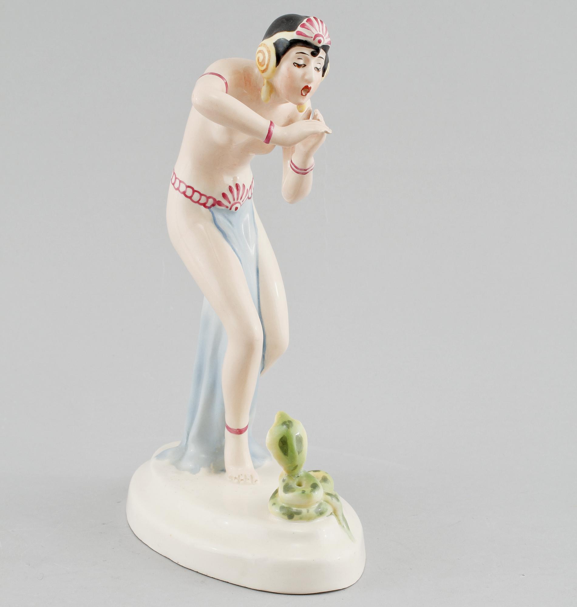 FIGURIN, porslin, Royal Dux, 1900-talets andra hälft.