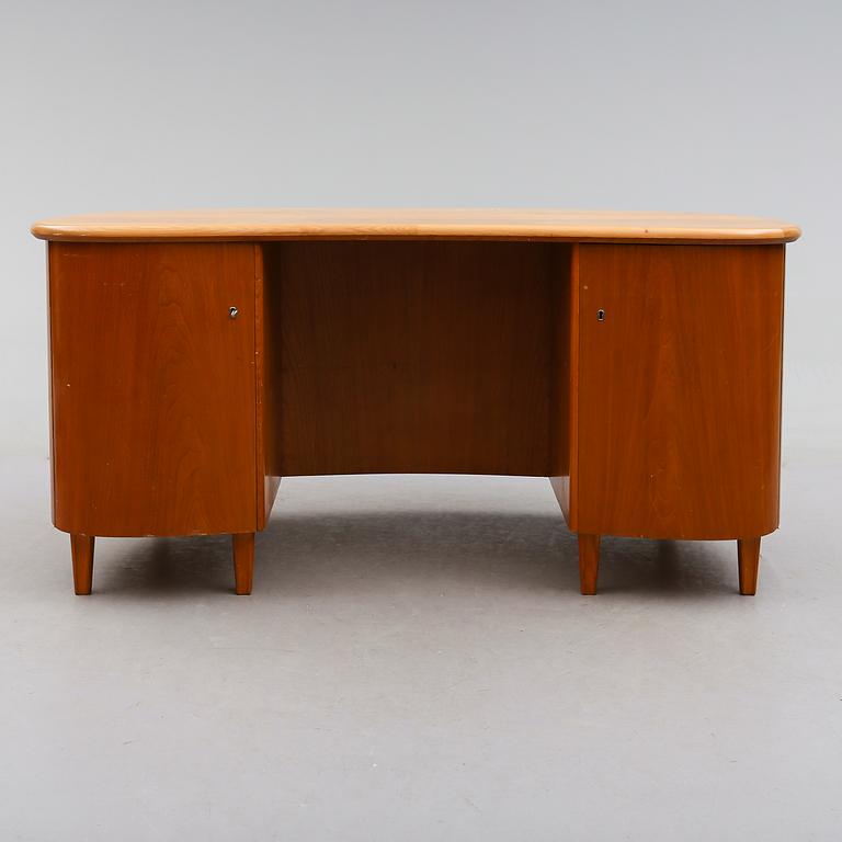 SKRIVBORD, 1900-talets mitt.
