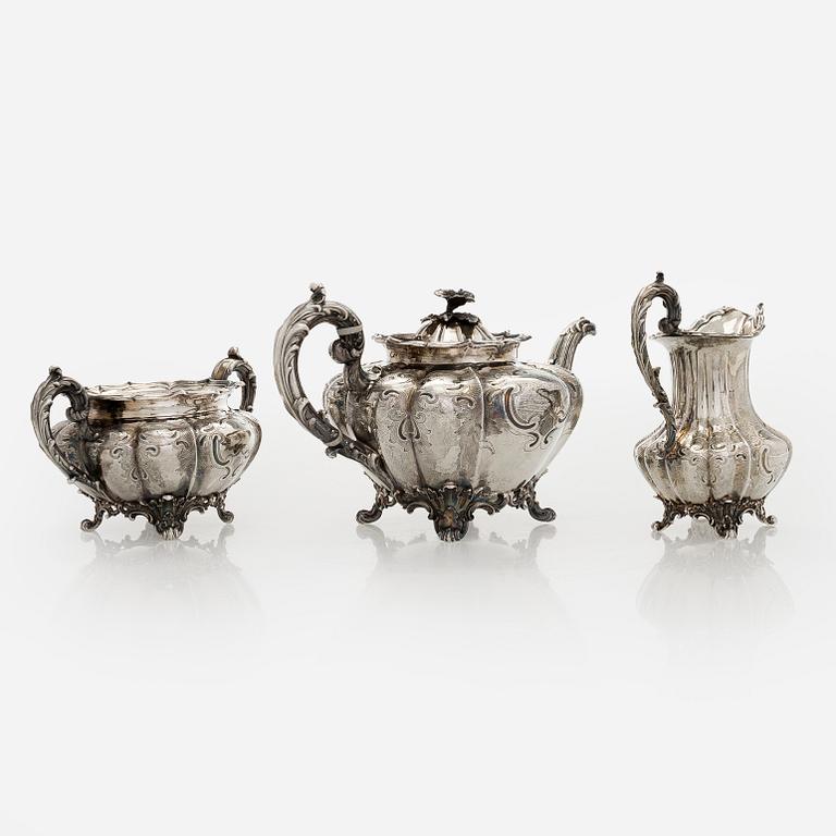 Edward, Edward junior, John & William Barnard, a 3-piece sterling silver tea service, London 1837.