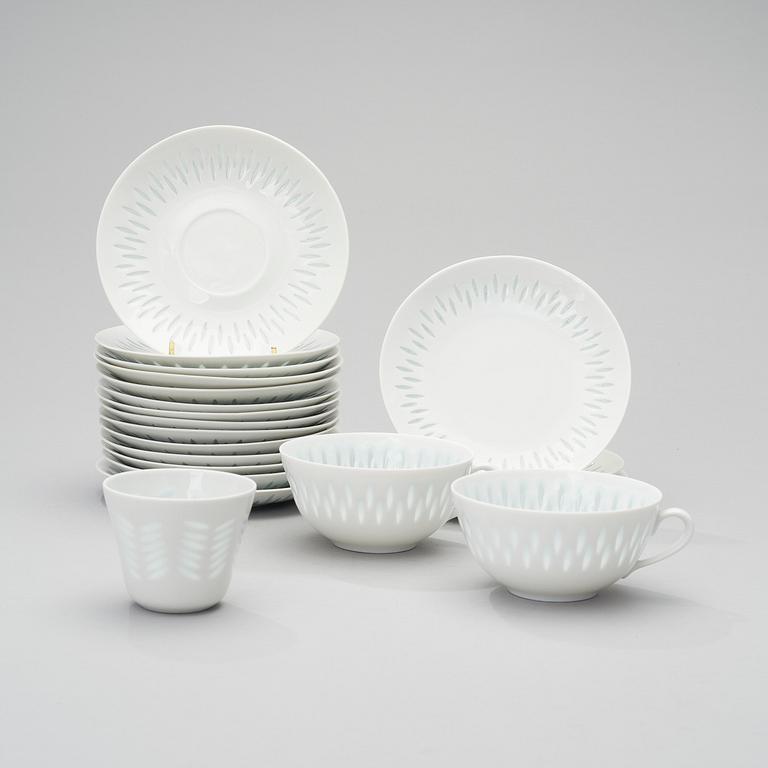 A RICE GRAIN PORCELAIN SET OF TEA CUPS BY FRIEDL HOLZER-KJELLBERG, 18 pcs, signed Arabia F.H-Kj Finland.