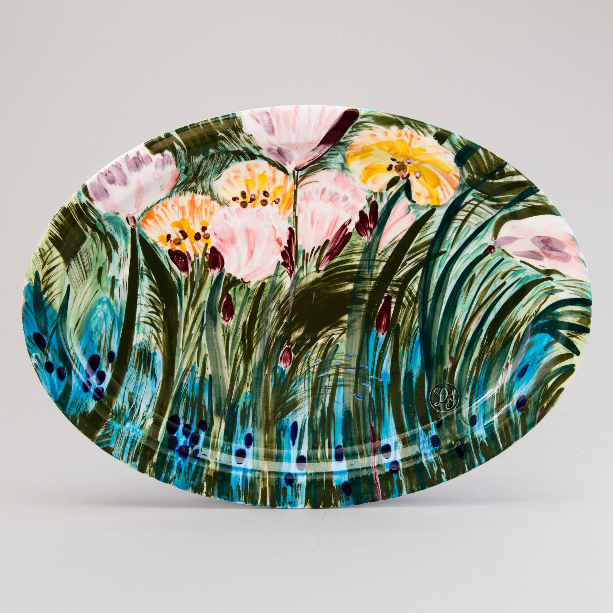 DORRIT VON FIEANDT, A ceramic dish, signed with monogram, Arabia Finland.