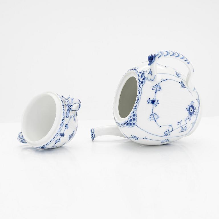 Royal Copenhagen, teservis, porslin, 11 delar "Musselmalet".