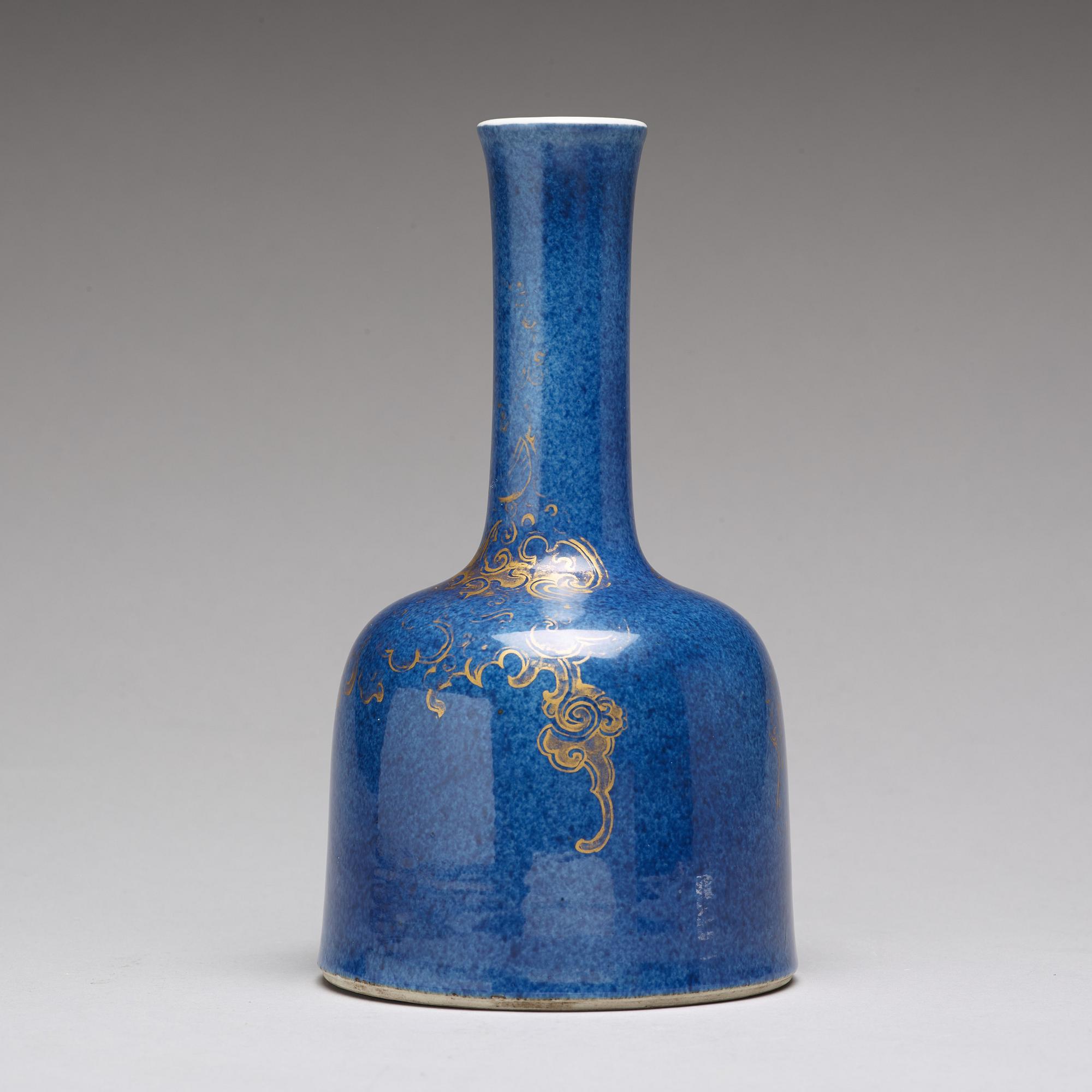 VAS, porslin. Qingdynastin, 1700-tal.