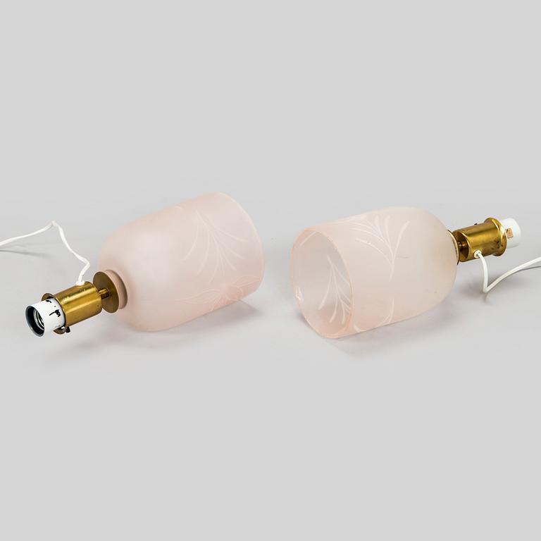 Pöytävalaisimia, pari, Murano, jälleenmyyjä Stockmann, 1980-luku.