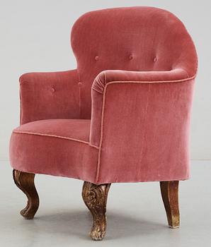 KUNGLIG FÅTÖLJ, nyrokoko, stämplad HGK-Husgerådskammaren, 1800-talets andra hälft.